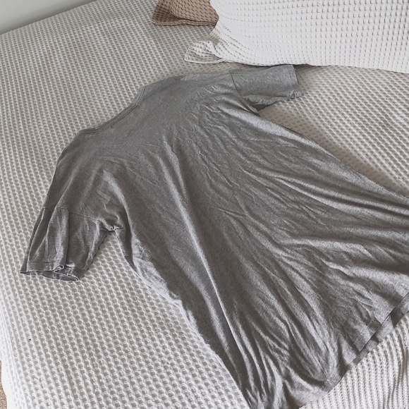 Camilla and Marc oversized boyfriend/sleep tee - Picture 4 of 5